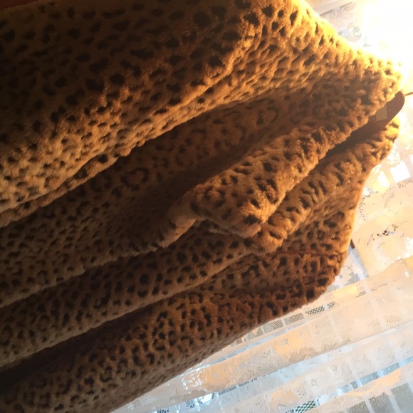 Leopard Jacket - Picture 4 of 5